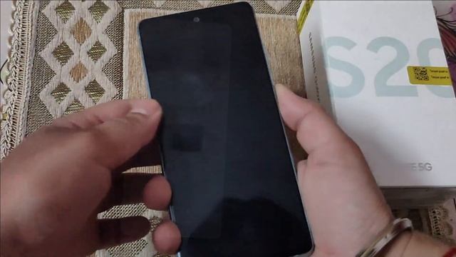Samsung S20 FE 5G Unboxing in 2022! смотреть онлайн