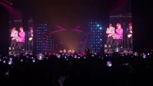 BTS Love Yourself World Tour in London O2 Arena Fancam