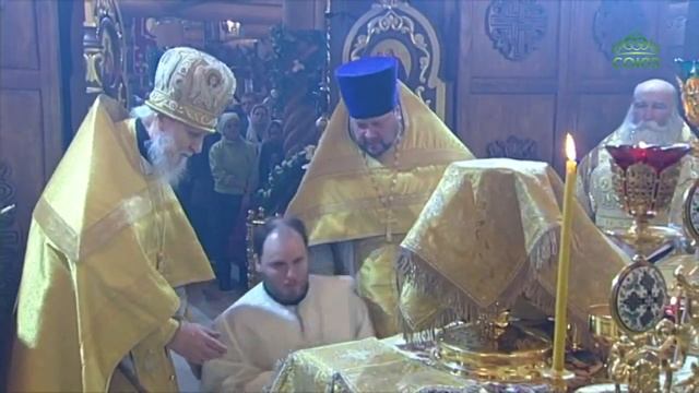 Божественная литургия в храме Всех Преподобных отцев Киево-Печерских. Патриарх Кирилл, 30.12.2018 смотреть онлайн