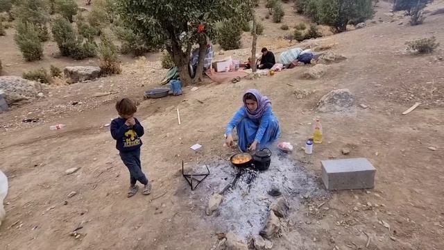 The owner continues to build a cottage in the mountains смотреть онлайн