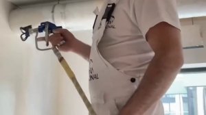 Механизированное нанесение шпаклёвки аппаратом Profinstrument Pro-1930 ч.1