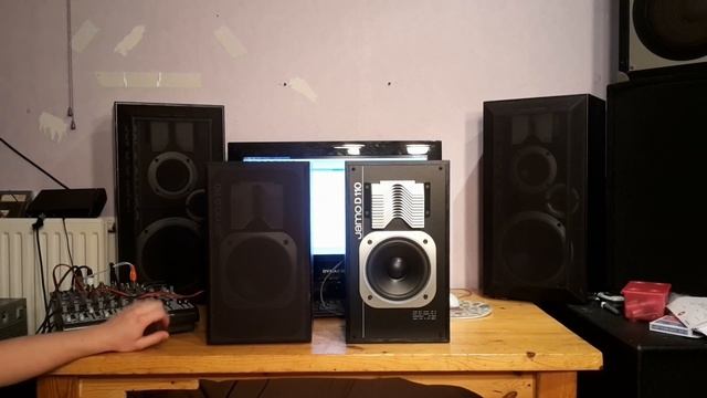 Jamo D110 Speaker review! смотреть онлайн