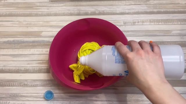 Как рисовать ОТБЕЛИВАТЕЛЕМ на одежде.Роспись на футболке своими руками без краски..#BerryKids смотреть онлайн