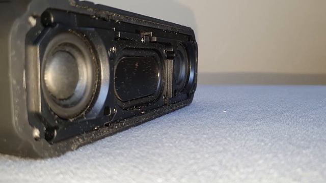 10w Bluetooth speaker bass test смотреть онлайн