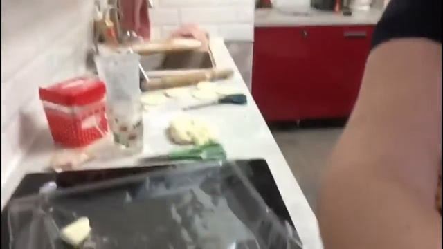 Вместе делаем ТВОРОЖНЫЕ ТРЕУГОЛЬНИКИ/ Baker! Tasty!/ Яна смотреть онлайн
