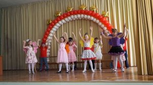 Танец "Бабочка летит "