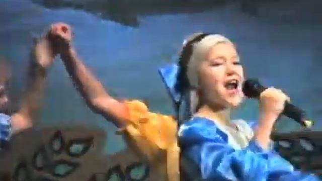 Вероника Курбанмамадова. Светит месяц. Грибановка. 2003 смотреть онлайн