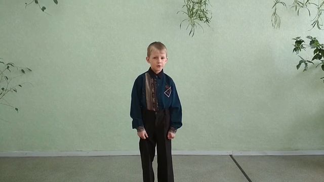 Страна читающая - Даниил Минин читает произведение "Весна недаром злится..." Ф.И. Тютчева смотреть онлайн