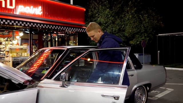 Последний классический Кадиллак? Cadillac Fleetwood Brougham  - Обзор гаражной находки.