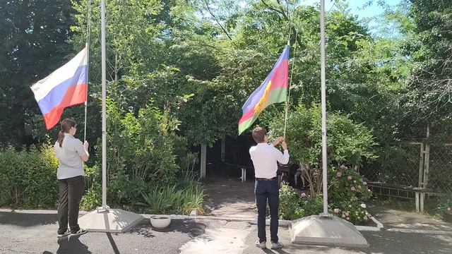 11 июня 2024 года состоялось Торжественное праздничное мероприятие Поднимаем России знамя!!! смотреть онлайн