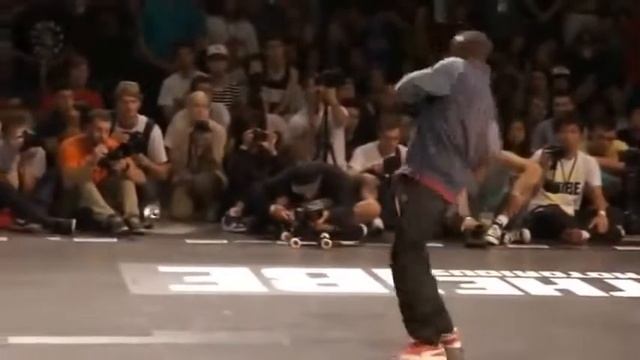 Самый зрелищный брейк данс батл смотреть онлайн