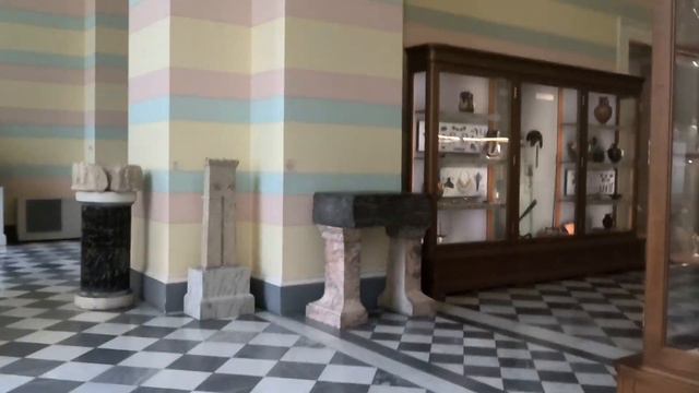 Второй влог из Питера: Эрмитаж, Исаакиевский собор, опять увидели VK store, прогулка в Летнем саду👍 смотреть онлайн