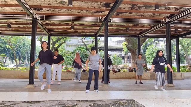 AIN'T NO MOUNTAIN HIGH ENOUGH (Tri Artiyanti, INA) 32 Count, 4 Wall, High Beginner. Demo by DSYANTI смотреть онлайн