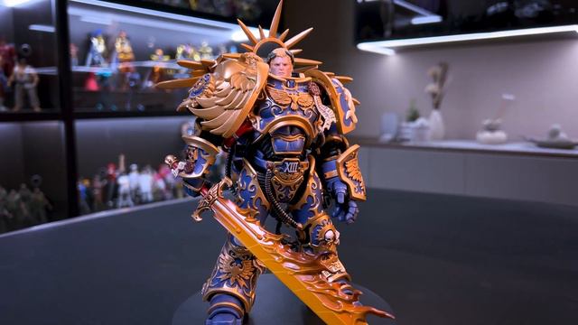 JOYTOY Warhammer 40K Ultramarines Primarch Roboute Guilliman смотреть онлайн