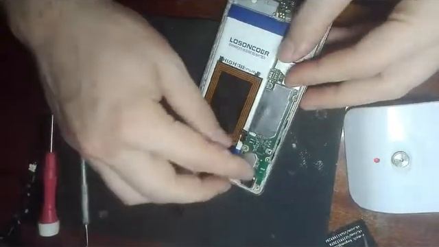 Замена динамика Huawei P8 Lite