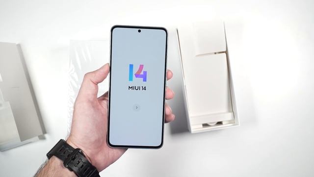 Посмотрим на Xiaomi 13T | Почему все хвалят этот смартфон?