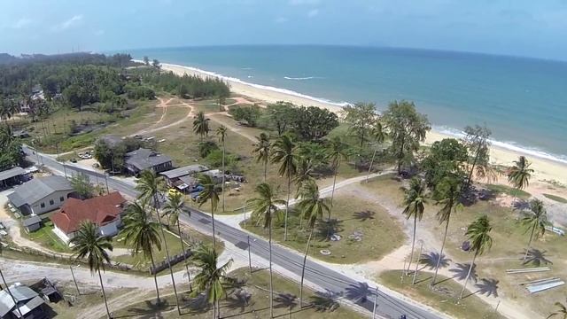 Kuala Terengganu's Traditional Village aerial view смотреть онлайн