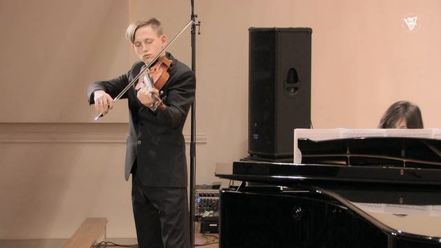 Р. Шуман Две пьесы для альта и фортепиано смотреть онлайн