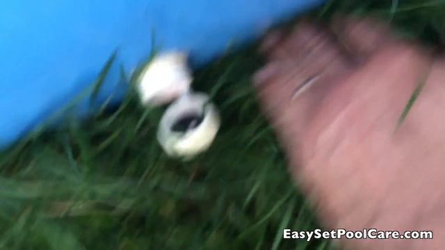 How to DRAIN Your Intex EasySet Pool смотреть онлайн