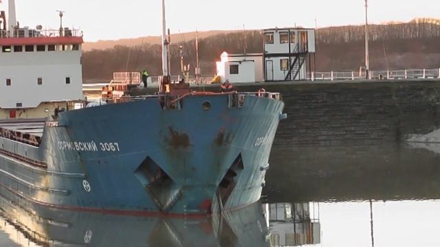Sormovskiy 3067 Arrives at the Port of Sharpness смотреть онлайн