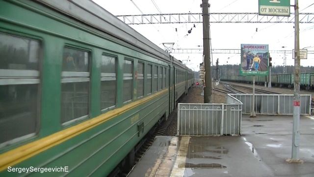Электропоезд ЭД2Т-0010 станция Нахабино смотреть онлайн