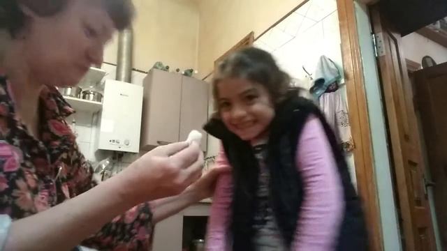 Выпадают зубы. 09.10.17, 20 .11.18 и 16.12.18 смотреть онлайн