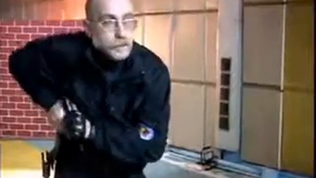 Стрельба из пистолета. Ролик 1 смотреть онлайн