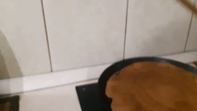 Пышные, ажурные блинчики на кефире. смотреть онлайн