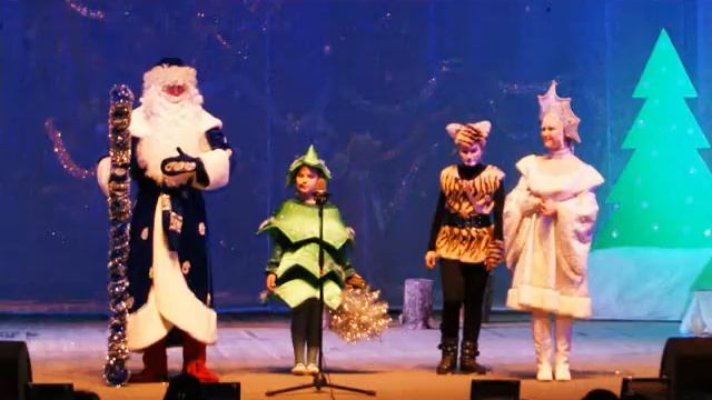 Новогодние утренники во Дворце Республики смотреть онлайн