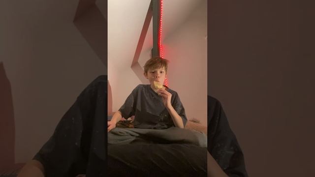 Magnum euphoria pink lemonade taste test 😋(ikke reklame) смотреть онлайн