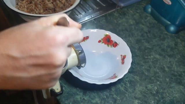 Вкусный и простой паштет с фасолью и шпротами смотреть онлайн