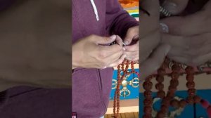 Как пользоваться буддийскими чётками?