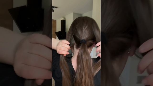 Сохраняй ?и пиши какую прическу сделать следующую ? ? #shorts смотреть онлайн