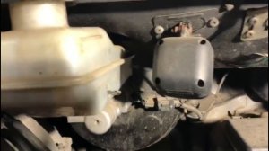 Замена главного тормозного цилиндра Хендай Гранд Старекс