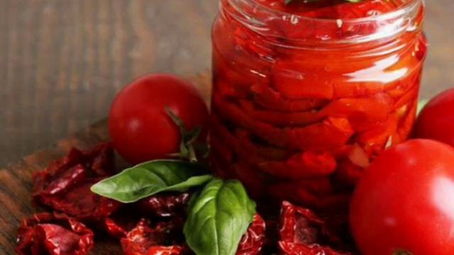Вяленые помидоры с бaзиликом РЕЦЕПТ ПРИГОТУВАННЯ В ОПИСАХ