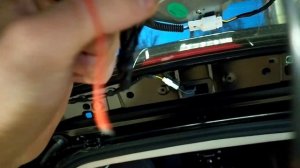 Установка камеры заднего вида Джили Эмгранд х7