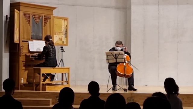 Frescobaldi/Cassado Toccata for cello and organ смотреть онлайн