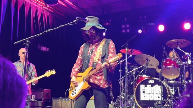 Listen To Her Heart - Mike Campbell and The Dirty Knobs смотреть онлайн