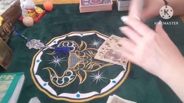 Крестовый король, что у него сейчас происходит в жизни?? Что покажут карты?? смотреть онлайн