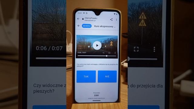 Uczymy się z testów przepisów ruchu drogowego w Polsce. Решаем тестовые задания ПДД онлайн в Польше смотреть онлайн