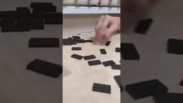 играем с папой в домино смотреть онлайн
