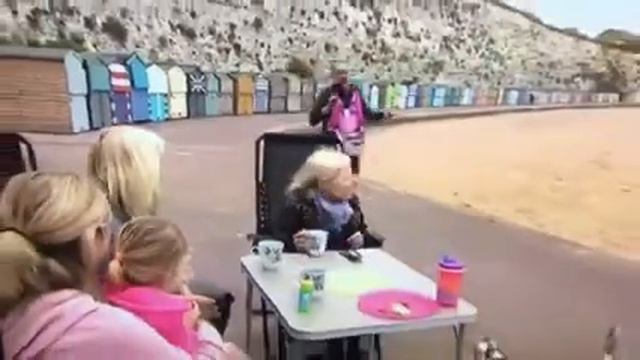 Karaoke BBC SE смотреть онлайн
