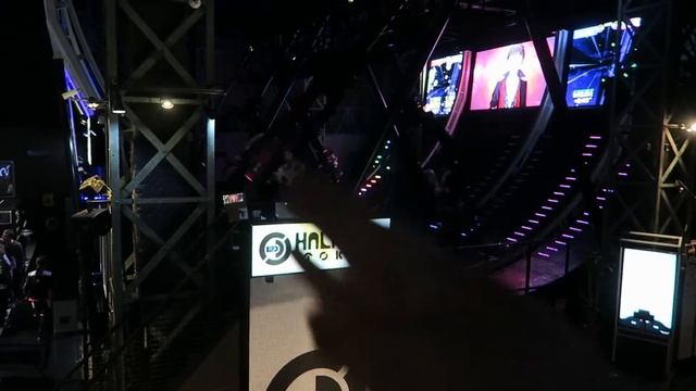 I hope these boxes are lucky! смотреть онлайн