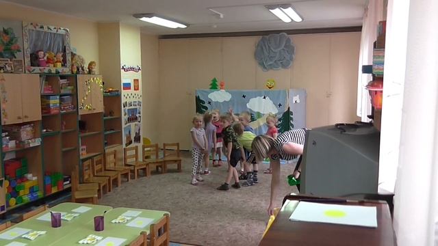 Открытое занятие по рисованию "Лучики для солнышка" в младшей группе смотреть онлайн