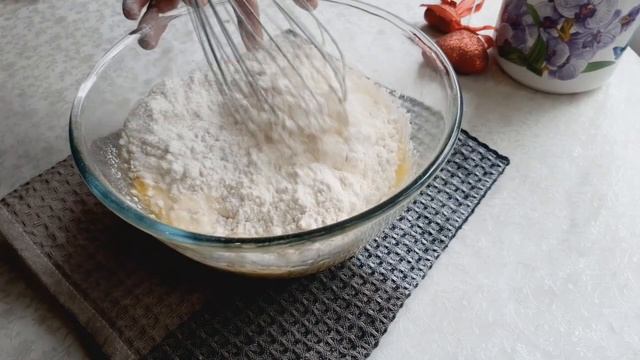 САМЫЕ ПРОСТЫЕ И ВКУСНЫЕ ПОНЧИКИ. Мягкие и Невероятно вкусные. Из самых доступных продуктов. смотреть онлайн