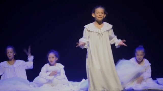 "БАЛЕРИНЫ" Спектакль детской театральной студии "В ожидании чуда".г. Москва смотреть онлайн