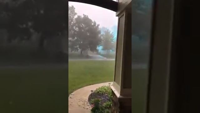 Редкое природное явление во время грозы смотреть онлайн