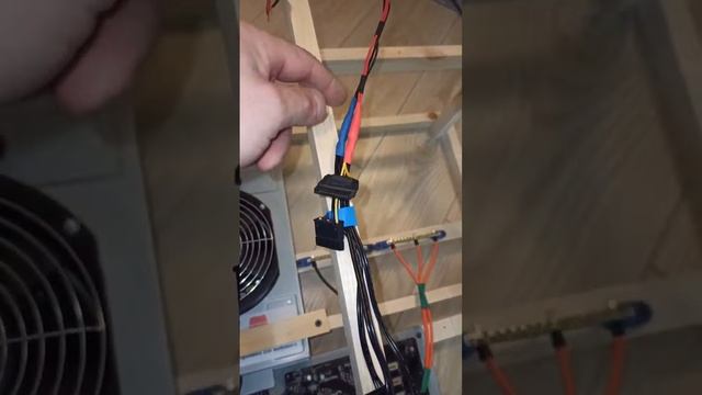 Сата папа мама разъемы и косы для питания кастомных вентиляторов. смотреть онлайн