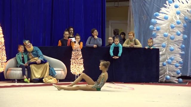 Фролова Евеліна 2007 обруч смотреть онлайн