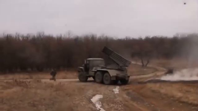 Семья на даче